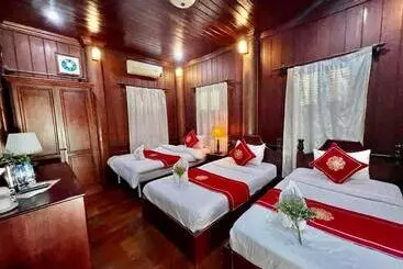 هتل Villa Vieng Sa Vanh