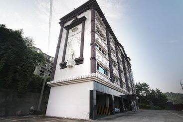 Motel Namhae Ares