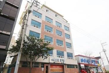 Motel Tongyeong Best