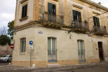 تختخواب و صبحانه Vico Sferracavalli