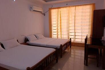 مبيت وإفطار Somatheertham Panchakarma Resort