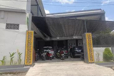 ホテル Capital O 93118 Asera Homestay