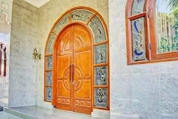 Hotel Spot On 93144 Homestay H. Syarif Syariah   Bandar Gresik 2