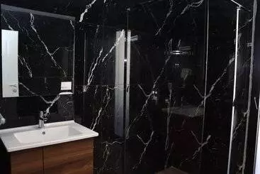 Relax Inn Hotel Durres