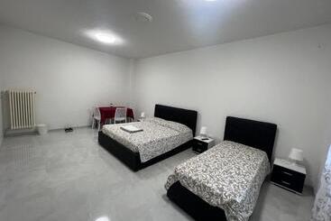 Pensió Casa Roma Rooms&apartments