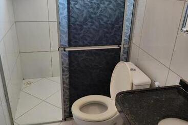 Pensjonat Kitnet 1 Mobiliada, Quarto, Banheiro, Cozinha Americana