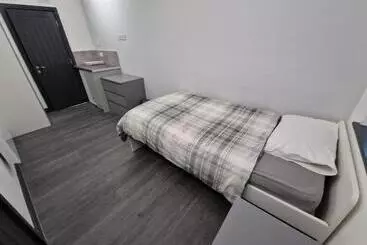 ペンション Room On Southall High Street