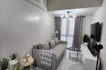 アパートホテル Eastwood Global Plaza Luxury Residence