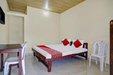 Hotel Oyo Flagship Lulu Home