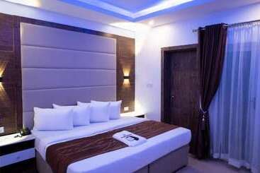 هتل Presken Waters