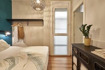 آپارتمان‌های توریست‌ها Barcelona Sants Station Apartments