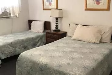 Echo Sails Motel