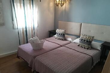 בית מלון כפרי Hostal The Monkey Room