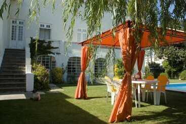 酒店 Roses Village B&b