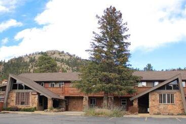 هتل The Maxwell Inn