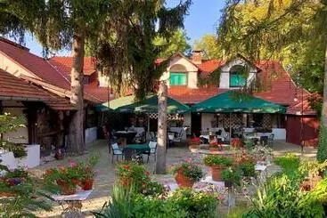 ユースホステル Talizmán étterem Panzió