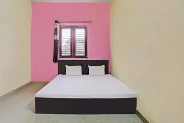 Hotel Oyo Kamla Banquet Hall