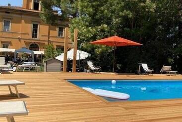 פנסיון Ristorante Club Villa Meraville