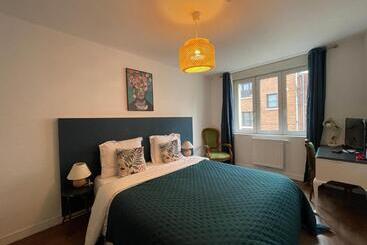 پانسیون Lady Cosmopolite