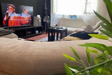 מלון דירות Spacious Place In The Heart Of Istanbul Nisantasi