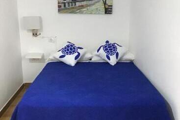 هتل کپسول Apartamentos Playamar Ii