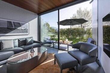 هتل Kamo Residences By Reflections