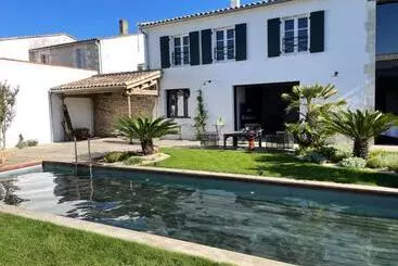 Aamiaismajoitus (B&B) Maisons 322   La Flamboyante