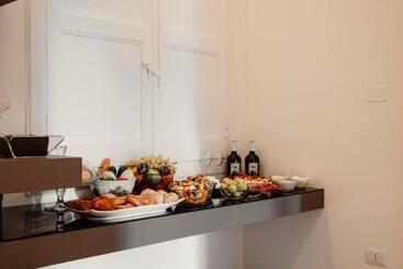 Aamiaismajoitus (B&B) Palazzo Garibaldi   Boutique Suites