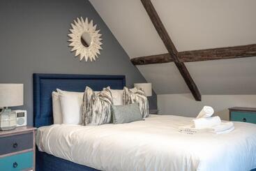 فندق Old Abbey House