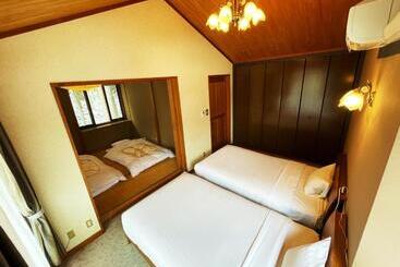 Cottage Hotel Fenice Hakuba