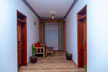 Hotel Diamonds Lounge