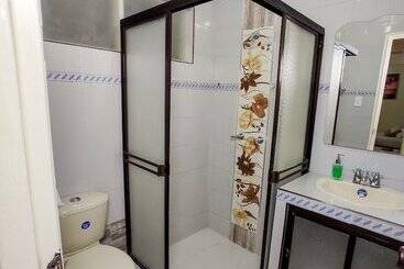 Otel The Clover 20 28