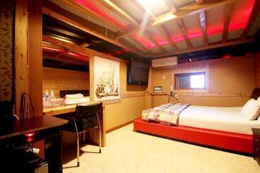 汽车旅馆  Daegu Dongchon Hill