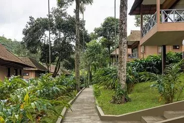 Resort Sterling Vythiri Wayanad