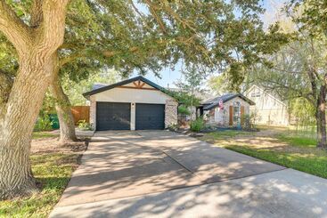 Gîte Rural Central Seabrook Home: Pool ~ 2 Mi To Nasa Center!