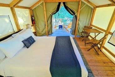 Wildhaven Yosemite Glamping
