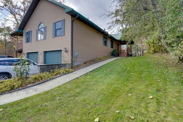 Quinta ou Casa Rural Stunning Athens Home: Mtn Views & Pool Access