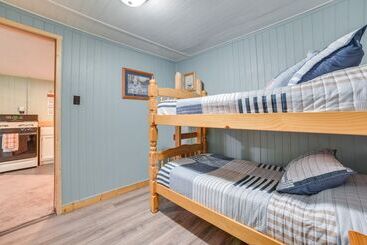 별장 Cozy Otsego Lake Cabin: < 1 Mi To Sandy Beach!