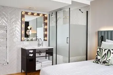 هتل Wyndham Paris Pleyel