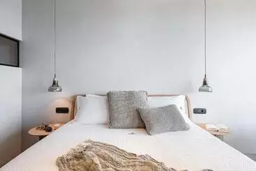 هتل آپارتمان Seannamon Suites