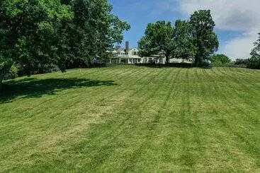 Mökkimajoitus The Windmill House  W/ Pond: 9 Mi To Dayton!