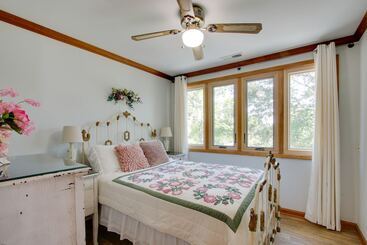 Vidéki Ház Waterfront Home Near Wilson Lake W/ Covered Porch!