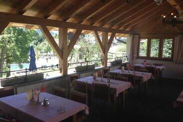 ホテル Gasthaus Sonne