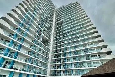 Huoneistohotelli Azure North Bali Tower Unit 1014
