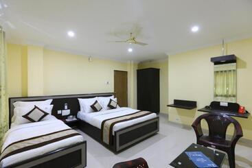 Hotel Grand Park   Near Alrport