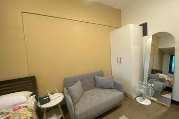 아파트호텔 Cozy Fully Furnished Qc Studio With Skyline View