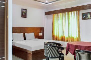 Hotel Capital O 84569 Yashaswi