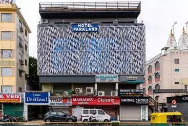 Hotel Super Collection O Maninagar Formerly Park Land