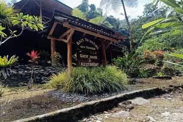 ペンション Back To Nature Ecotourism