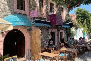 ホテル Nadide Duru Alacati